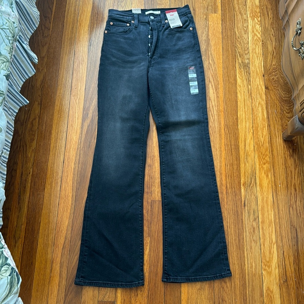 LEVI Ribcage Bootcut Buttonfly Jeans NWT 30x33